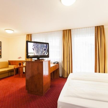 Hotel Am Berliner Platz Langenfeld  Pokoj fotografie